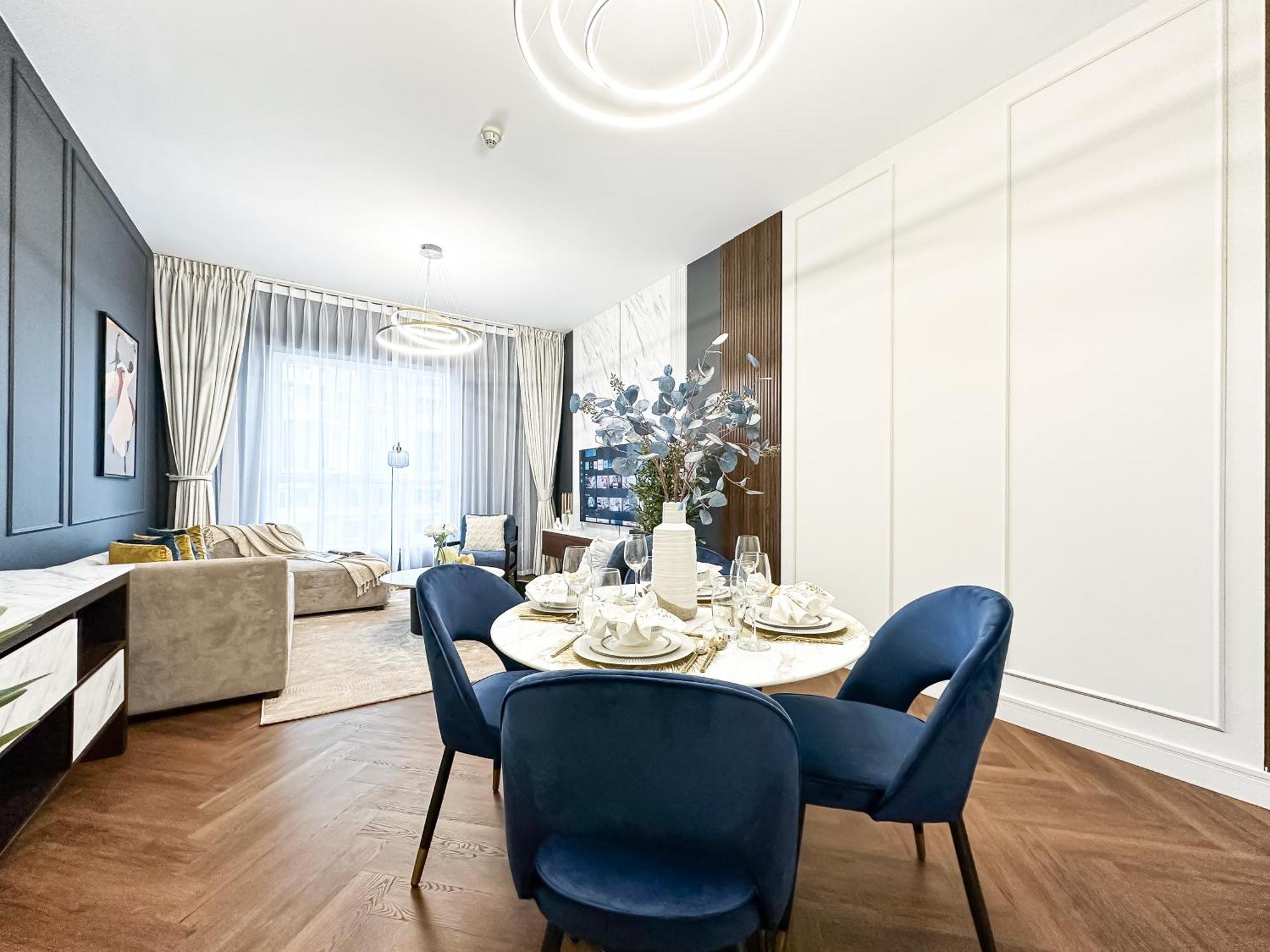 Trophy Starlight Lux Upgraded 1br In Marina Apartment *
